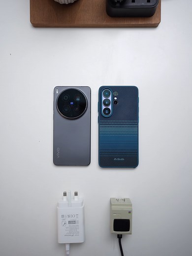 vivo X300 Ultra vs Galaxy S26 Ultra: Smartphone Charging Speed Test