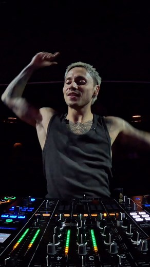 194K views · 17K reactions | Who wants this remix??? Drop a  in the comments!!! Maybe time for a free download again soon 樂 join our instagram channel for updates #techno #rave #wiggle | Bassjackers | Facebook