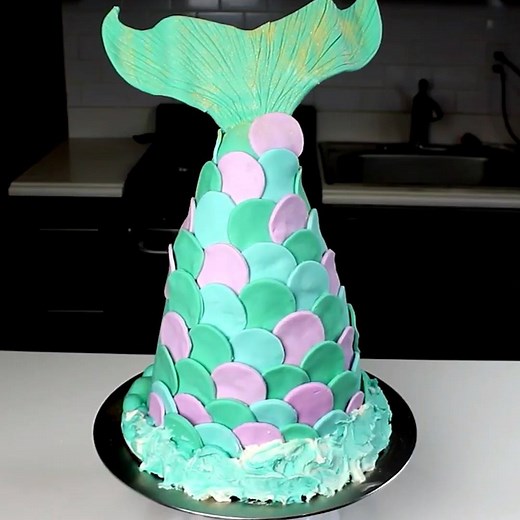 6.2M views · 10K reactions | Mermaid cake because you're obviously a...
