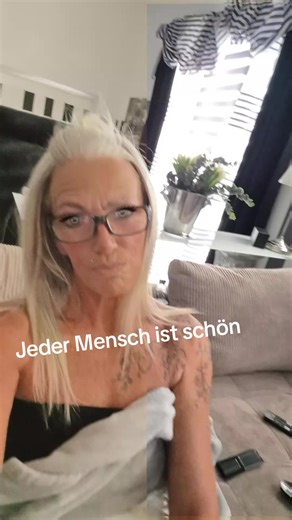 Filter machen etwas mit der psyche eines Menschen 🫶 Man darf nie den Blick zur Realität verlieren .aSeid ihr Team filter oder ohne ...Seit ehrlich #filter #nomakeupmakeup #reality #tiktok #trend