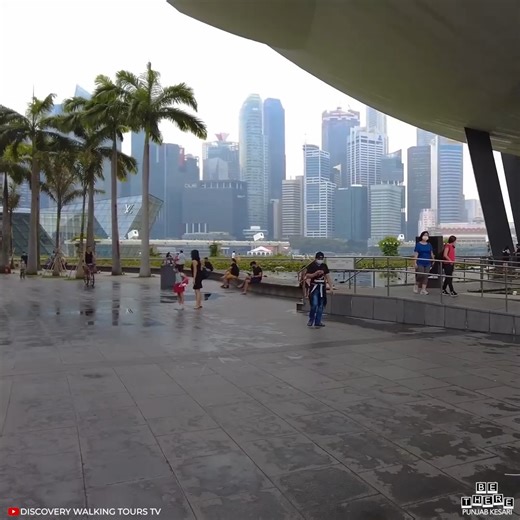 Traveling through the iconic Marina Bay in Singapore. Credit YT: Discovery Walking Tours TV | Be There