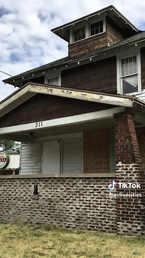 Exploring the Two Sides of Grand Rapids, Michigan