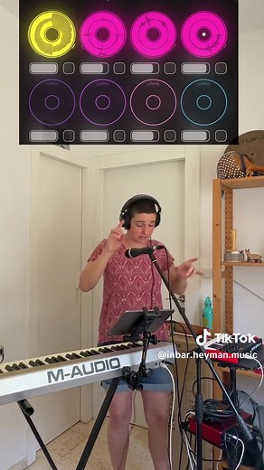 Jamming with #loopypro 🍩 #loop #loops #livelooping #bongo #bongos #waterbottle #bottle #water #guiro #maudio #mpkmini #akai #ios #iosmusic #ipad #ipadmusic #looping #loopstation #looper #snap #keys