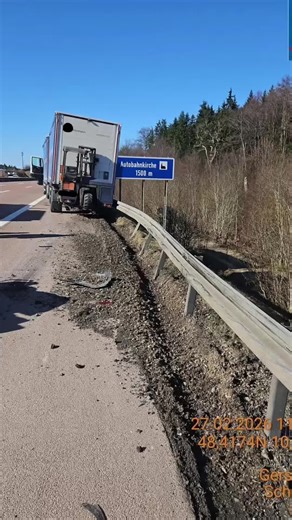 Șofer de camion român provoacă accident grav pe autostradă în Germania #usm #știri #accident #soferdecamion #germania