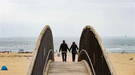 Best states for singles: See where California ranked for those looking for love