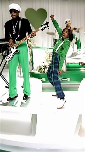 All green, all day 🍀 happy St. Patrick’s.