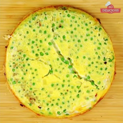 Cheesy Pea Omelet