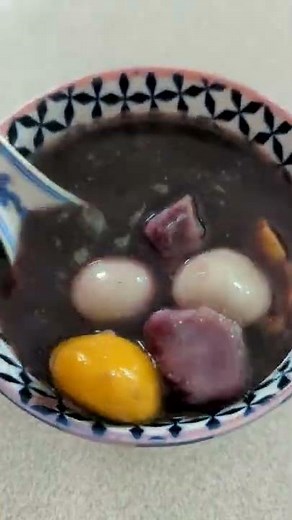 Super Sweet & Spicy Purple Yam Ginger Soup