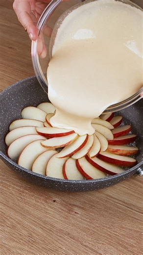 In the 80s and 90s everyone used this trick to make apple cake | Recipepad