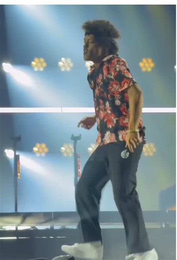 Bruno Mars: Live Performance Highlights with Hooligans