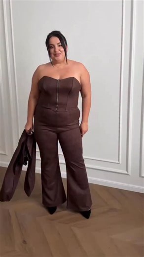 плюс сайз / великі розміри / батал / plus size on Instagram: "Болеро - 850 гривень ✨ Матеріал: замша на щільній стрейчевій основі . Застібається попереду на ліпучці. Ідеальне для створення образів. Довжина по спинці 37 см, по переду 23 см. Розміри: 42-46: ОГ 84-102 см 48-52: ОГ 104-116 54-58: ОГ 118-128 60-64: ОГ - 130- 149 Корсет - 890 гривень ✨ Матеріал: замша на щільній стрейчевій основі . Гарна розтяжність. Позаду шнурується, що сприяє ідеальній посадці. Застібається попереду на блискавці . 