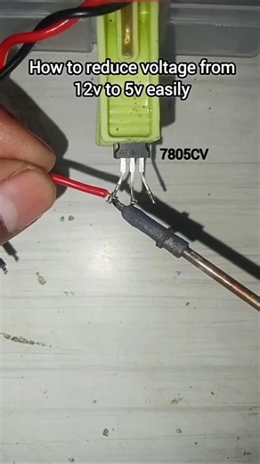 How to reduce voltage from 12v to 5v using 7805CV #transistors #circuits