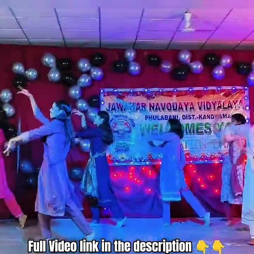 Beautiful Dance performance by Class 9th girls #dance #dancecover