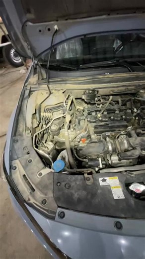 #هوندا #اكورد22 #اكورد #ميكانيكي #تيربو لسى مشكلتها ما انحلت لاكن ان شاء الله احلها مره يجي كود p0035 مره يجيني كود p0087 واحيان الكودين بنفس الوقت For a Honda Accord with P0087 (Fuel Rail/System Pressure Too Low) and P0035 (HO2S Heater Control Circuit Low), you're likely dealing with a weak low-pressure fuel pump, clogged fuel filter, faulty high-pressure fuel pump (HPFP), or issues with the HPFP's cam follower/lobe, sensors, or wiring, often leading to hard starts, stalling, and poor performan