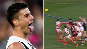 Nick Daicos wins the game for Collingwood