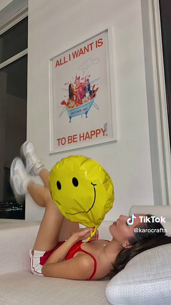 Exploring Mixed Media Art: Process and Techniques