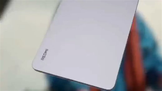 绝佳的游戏小平板，便携大屏畅享沉浸体验，360°翻转设计轻松切换使用模式，办公娱乐两不误，Type-C快充续航无忧，满足学习、通勤、居家多场景需求。