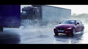 New Jaguar XE features predictive and reactive drive software