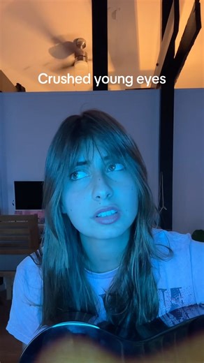 Daddy issues this, daddy issues that. What about mommy issues? #fyp #singersongwriter #originalsong