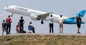 Air Transat dropping free carry-on baggage on most cheap flights