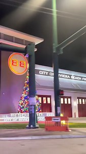 🎄✨ Merry Christmas from Riviera Beach! The city is glowing with holiday cheer as we celebrate the joy, beauty, and togetherness of the season. 💙🎅 | City of Riviera Beach
