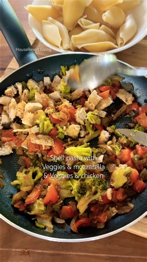 These pasta shells are amazingly delicious 😋