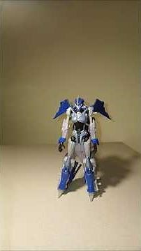 Transformers: Prime Beast Hunters/Rid Deluxe class Arcee #transformersprime #transformers #arcee