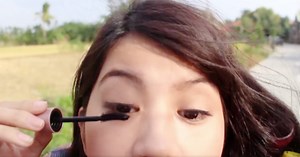 This Makeup Tutorial Is Going Viral For The Craziest Reason