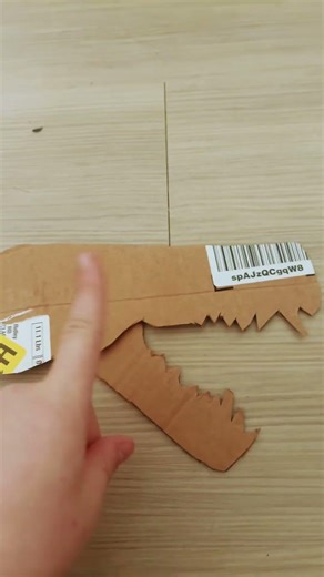 I tried stop motion #dragonpuppets