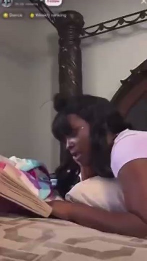 She Getting 👏🏽 💢Clapped While Reading 📖 a Book 🤭 #Funny #Shorts