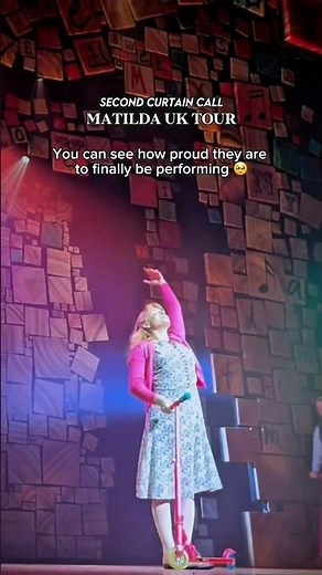 You can feel the excitement!! 💙 Matilda UK & Ireland tour