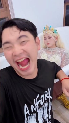 白天使拒绝拍照被操控。#cosplay #funny