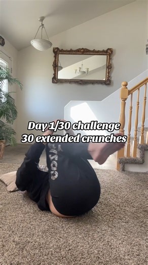 3 comments |  Day 1/30 challenge doing 30 extended leg crunches WHO’S DOING THIS CHALLENGE WITH ME  | Steph Crouch | Facebook