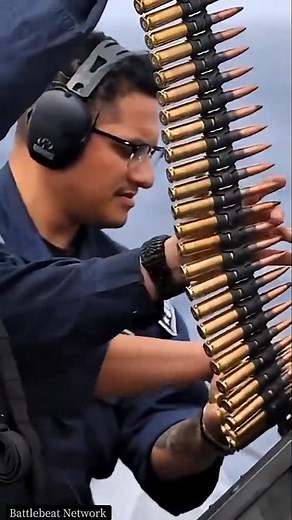 The Browning M2HB ("Heavy Barrel") is a belt-fed, recoil-operated .50 BMG #openrange #rangetest