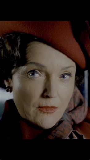 Is Crowley a powerful archangel? Countdown 72 #goodomens #tv #clips #popular #funny #humor #shorts