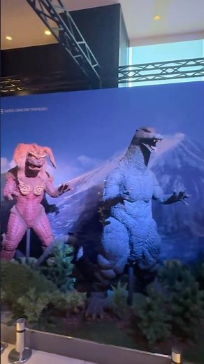 Godzilla Statue + Hotel in Shinjuku, Tokyo #godzilla #japan #kaiju #tokyo