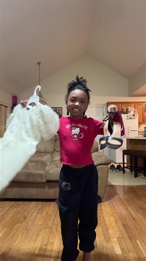 She just had to show off her new dress 🥰😍#princesstrend #newdress | new dress