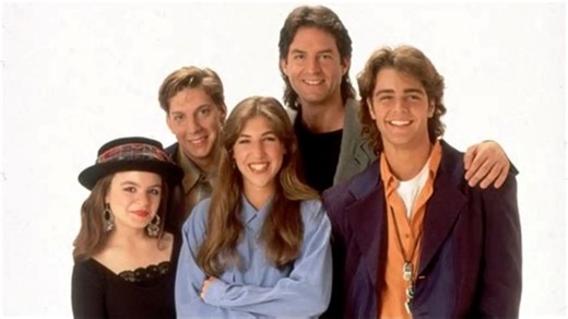 Blossom: Mayim Bialik Says Plans for Revival of 90s Sitcom Are Dead