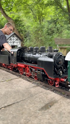 Modern Scale Division © on Instagram: "German Class 24-001 🤩 ——————————————————————————— #modeltrains #locomotive #livesteam #5gaugetrains #usa #5zolleisenbahn #dampflok #backyard #messefriedeichshafen #loco #rednechshit #viral #5gauge #5zollgartenbahn #modelleisenbahn #ModernScaleDivision #DB #dampflok #steamengine #train #army #dirty #modellbau #Trainspotting #HO #OSLIVESTEAM #Eisenbahn #airbrush #sd70ace #unionpacific #emd"