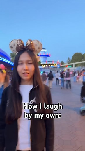 I get overexcited near them 😭 #robloxshorts #roblox | Video Vaults