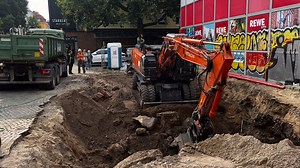 Bauarbeiter entdecken Bunker unter Bremer Delmemarkt
