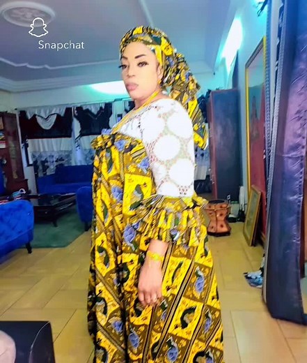 Vibrant Traditional African Dress Dance Performance