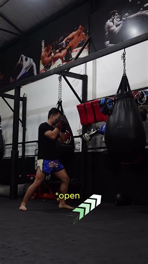 over hand knock out #mma #boxing #muaythai #kickboxing