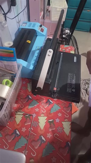 7.4K views · 53 reactions | Let's Make cursive tracing ❤️殺 #fypシ゚viralシ #mommyjenvlogs #fypageシ #fypシ゚viral #fypviral #fypシ #tracingpadforkids #flashcardsfortoddlers #printingbusiness #craftprinting #cursive #learning | Mommy Jen Vlogs | Facebook