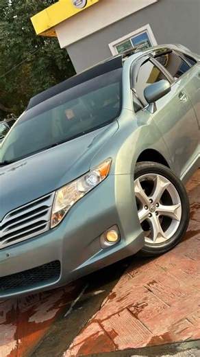 Toyota Venza 2010 model