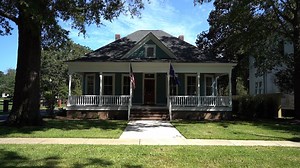 The Meeting House is Sumter’s newest event venue, and it’s historical past was celebrated recently at its grand opening. The home of the family of General Thomas Sumter, the American Revolutionary general who is Sumter’s namesake, was renovated at the corner of Memorial Park in the historic district. At the opening, people talked about the history of the house, including our very own Sammy Way. Presented by University of South Carolina Sumter Sumter Opera House & Colonial Healthcare | The Sumter