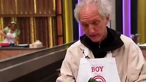 MasterChef Celebrity - Video: Boy Olmi tuvo un gesto romántico Carola Reyna