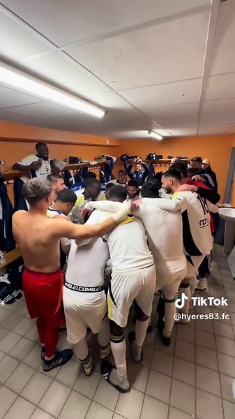 Un peu de Hyeres Fc Hmmmm 🕺🕺😍😍