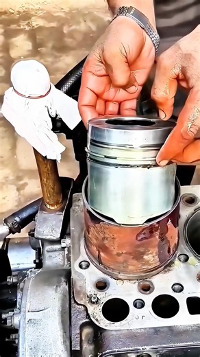 Fast Way To Install Diesel Engine Piston #viral #enginerebuild #shorts