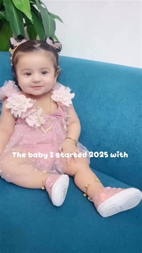 The baby is started and ended 2025 with 🥰 my baby’s growing up way too fast 😳😳❤️ #ourlililu #instababy #babygirlvibes #uaebabies #cutebabies #babyreels #newyear | Thabasum Kamaal Khan